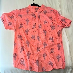 Coral colored men’s short sleeve button down